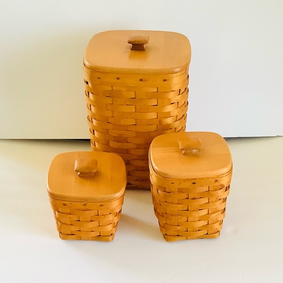 Longaberger Accents Longaberger Canister Baskets With Lids And Plastic Liners Set Of 3